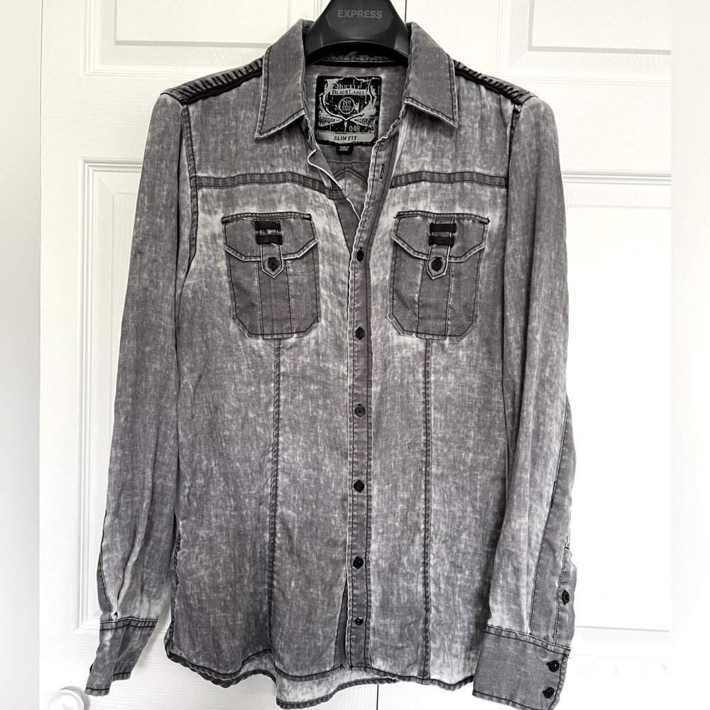 Men’s Buckle Black Label Button Down Shirt Sz Medium